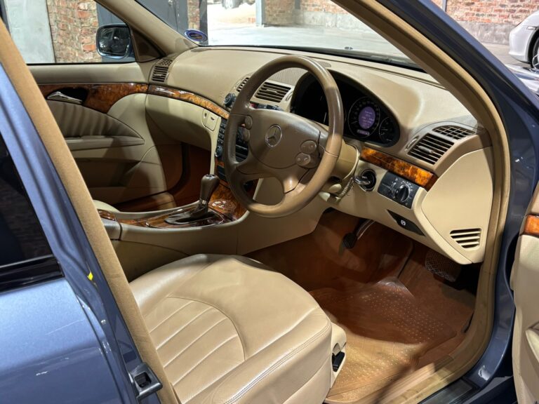 2007- Mercedes-Benz- E-Class-E280-Elegance-Autophoria-Fourways-12