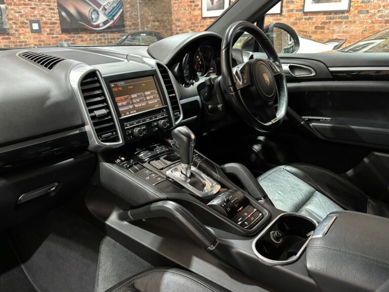 2011-Porsche-Cayenne-Autophoria-Fourways-10