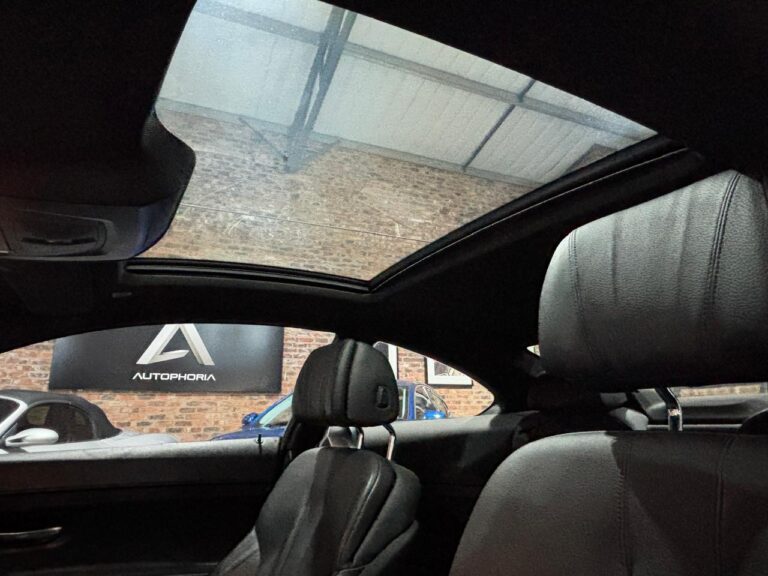 2015-BMW -6 -Series -650i -Coupe- M- Sport- Autophoria-Fourways 16