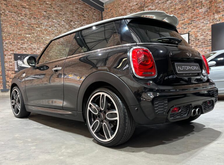 2017-MINI-Hatch-Cooper S-Hatch-3-Door-Auto-Autophoria-Fourways-7