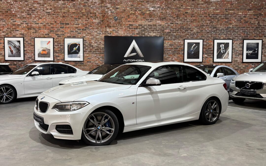 BMW 2 Series M240i Coupe Sports-Auto