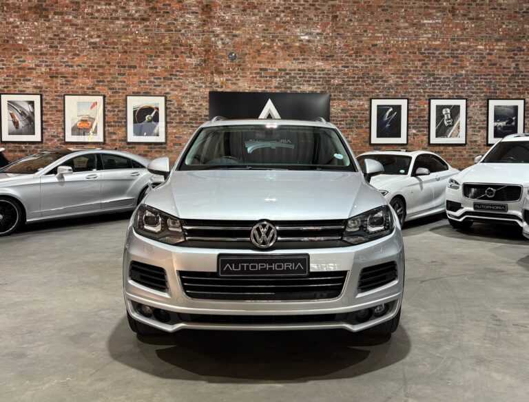 2014- Volkswagen- Touareg-V6- TDI-2 JPG