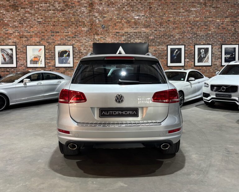 2014- Volkswagen- Touareg-V6- TDI- 5