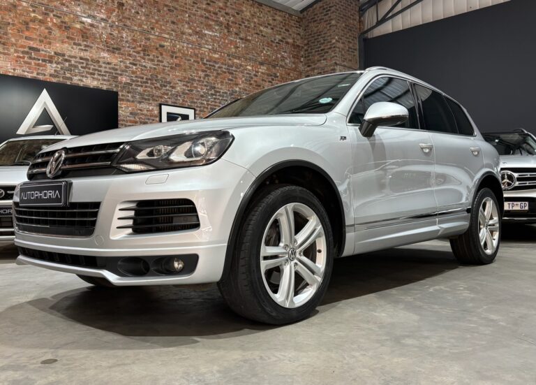 2014- Volkswagen- Touareg-V6- TDI- 6