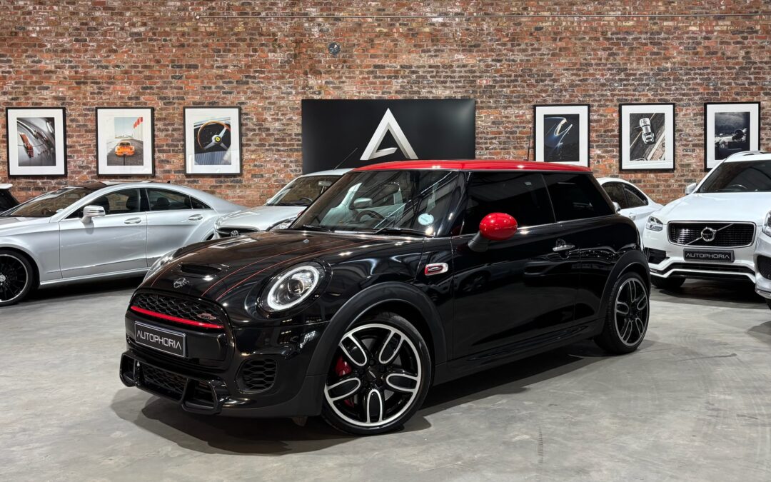 Mini Hatch John Cooper Works 3-Door Sports Auto