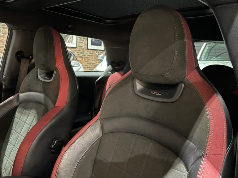 2019-MINI- Hatch- John -Cooper -Works -Hatch -3-Door- Sports-Auto-15