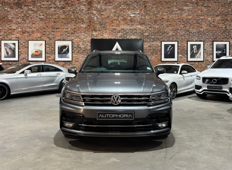 2018-Volkswagen-Tiguan-2.0-TSI-4-Motion-Highligh-R-Line-2