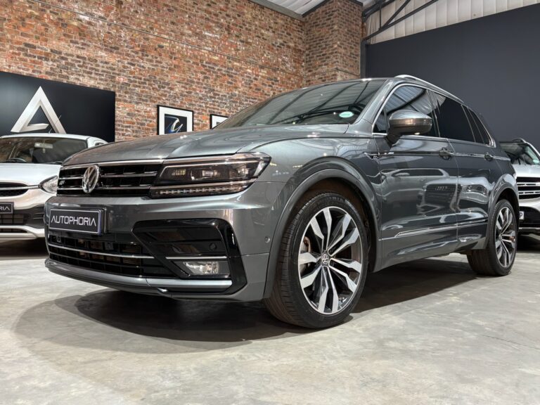 2018-Volkswagen-Tiguan-2.0-TSI-4-Motion-Highligh-R-Line-6