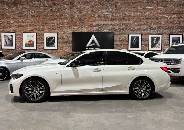 2020-BMW-3- Series- 320i- M- Sport- Launch- Edition- 3