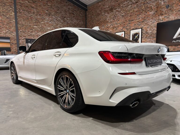 2020-BMW-3- Series- 320i- M- Sport- Launch- Edition- 7