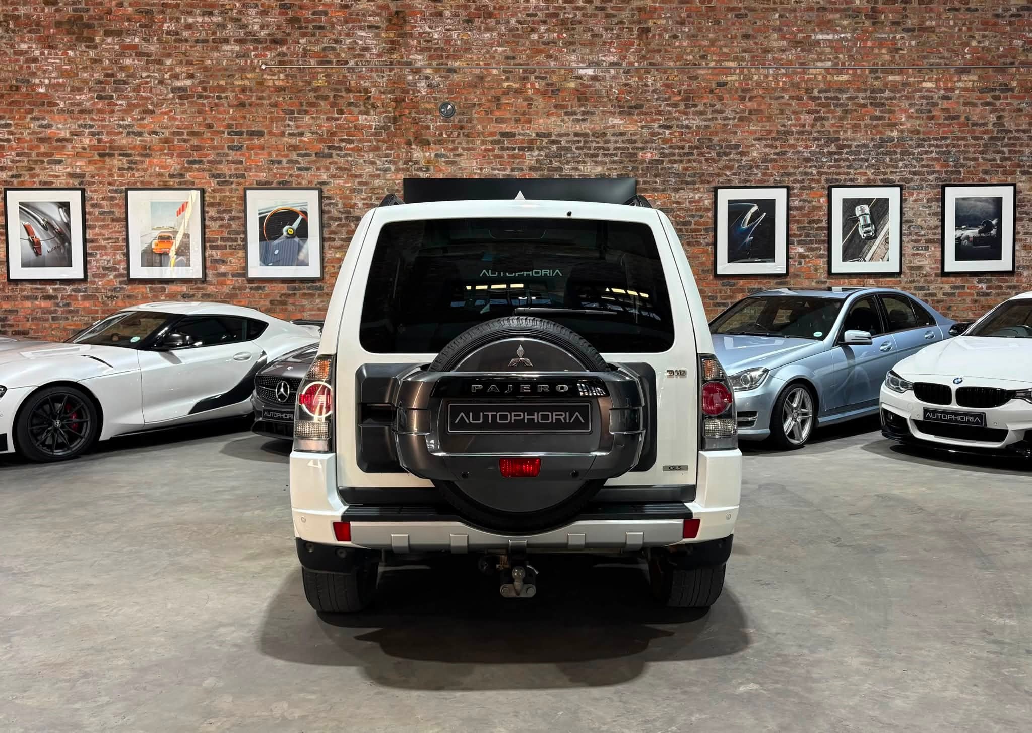 2015- Mitsubishi-Pajero-3-Door-3.2-Di-D-GLS - Autophoria-Fourways - 5