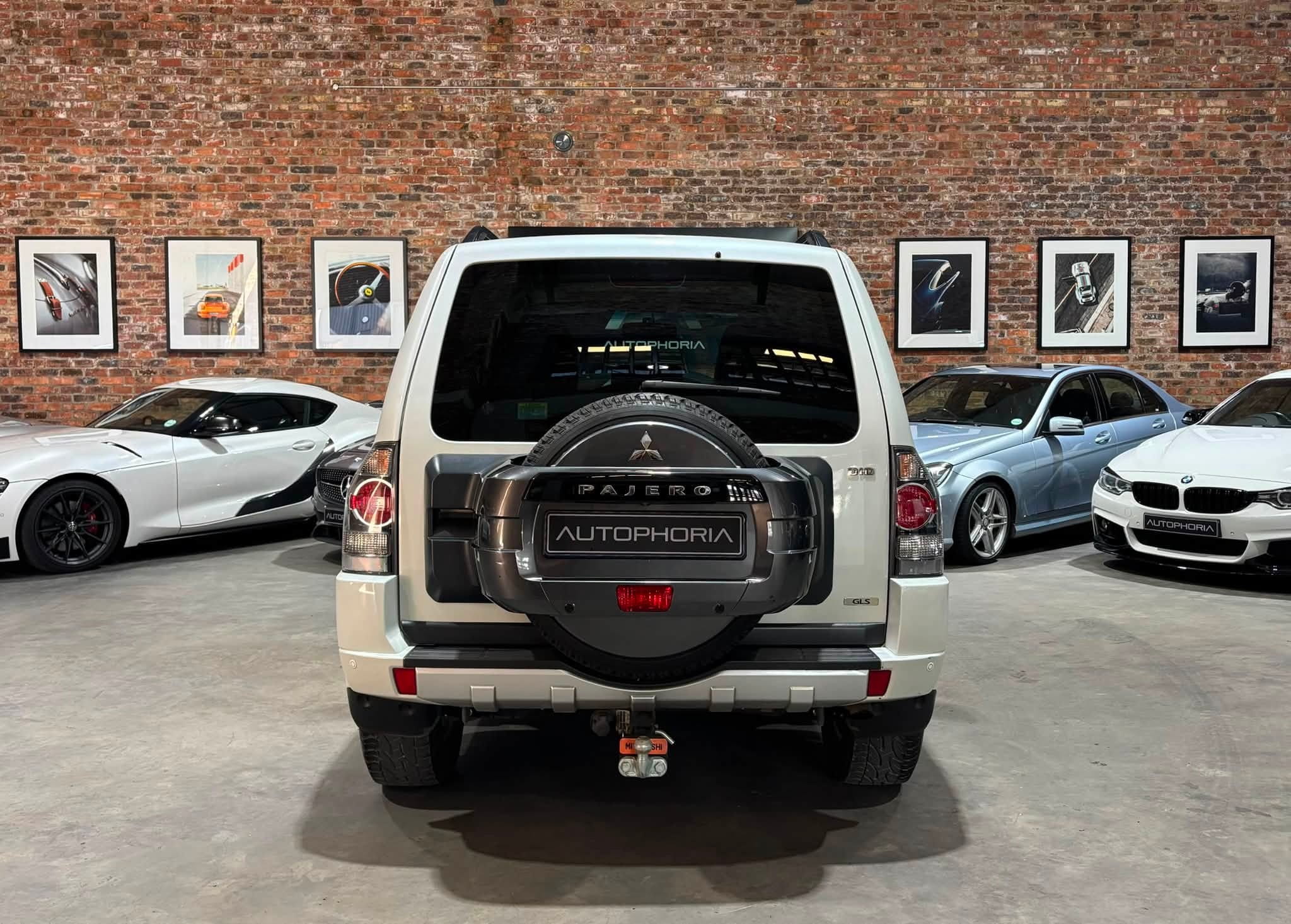 2016- Mitsubishi-Pajero-3-Door-3.2-Di-D-GLS - Autophoria-Fourways - 5