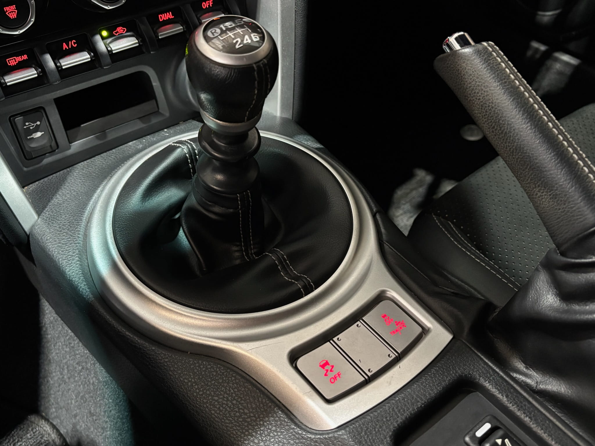 2018-Toyota-86-GT-86-Autophoria-Fourways-17