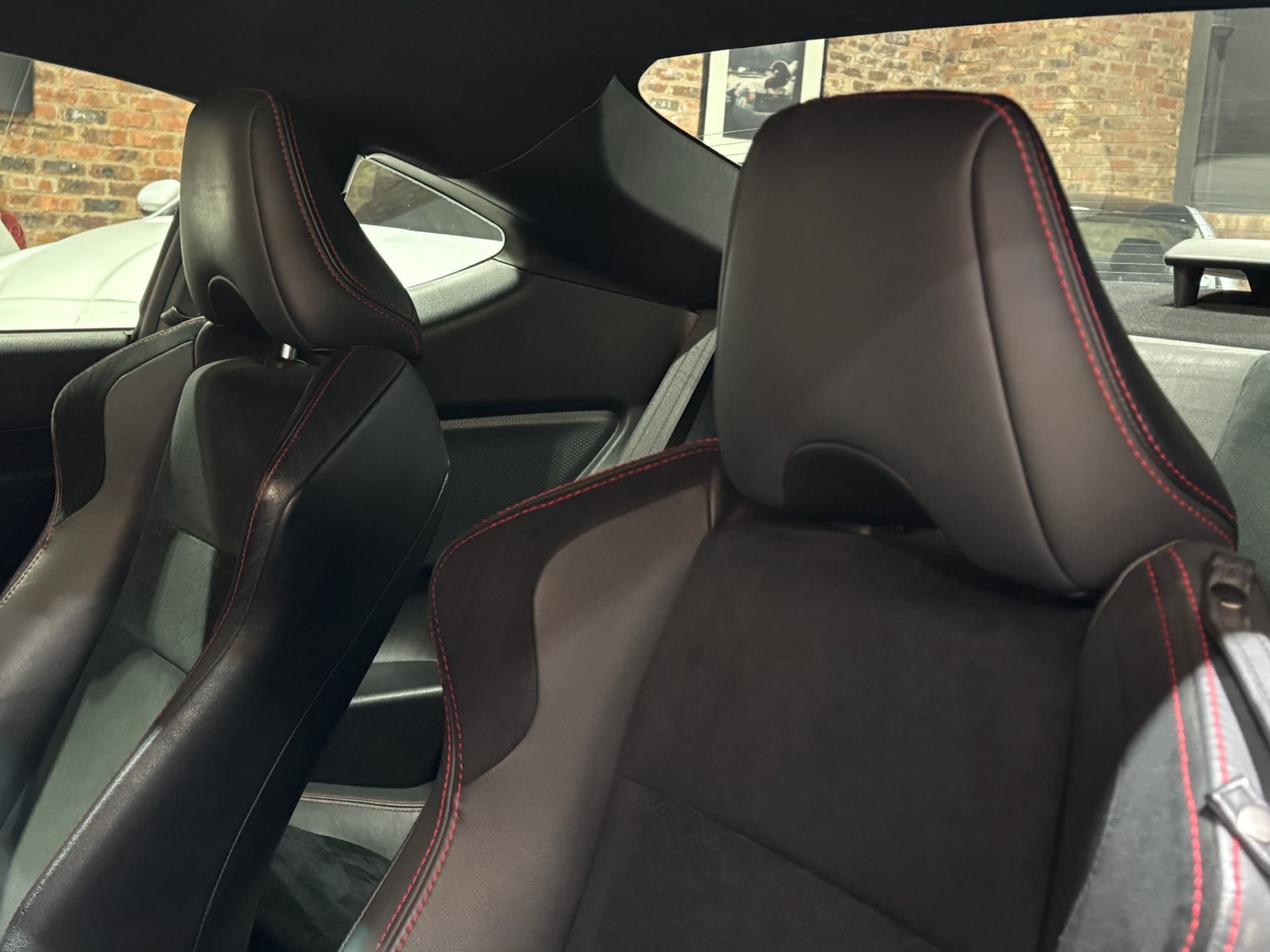2012-Toyota-86-2.0-High-Autophoria-Fourways- 13