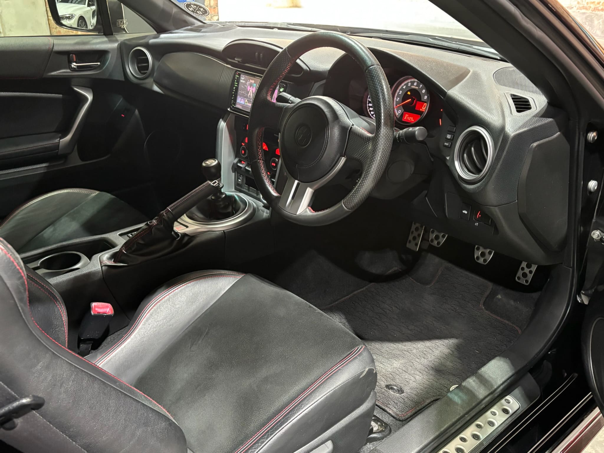 2012-Toyota-86-2.0-High-Autophoria-Fourways- 15