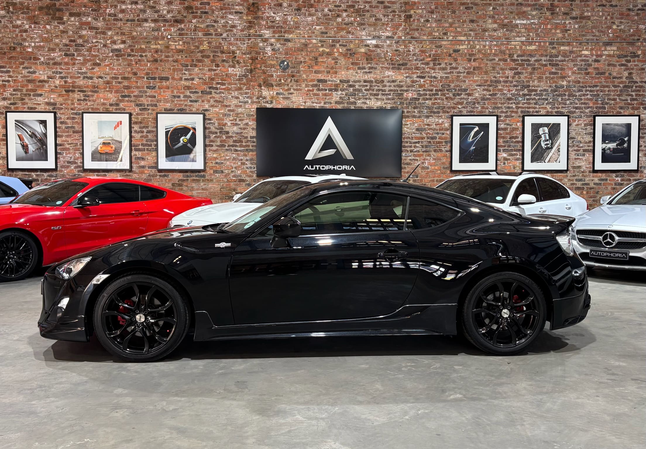 2012-Toyota-86-2.0-High-Autophoria-Fourways- 3