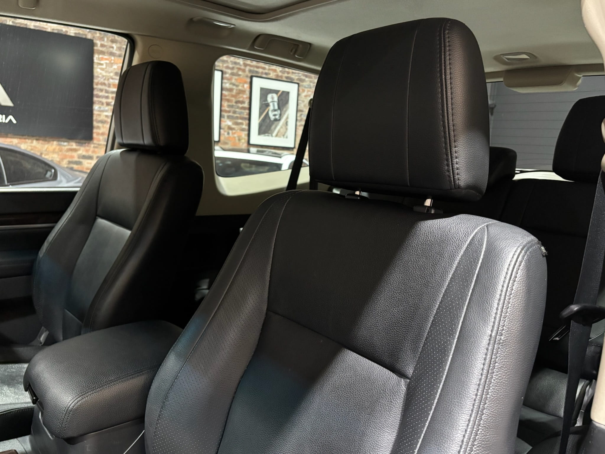 2013-Mitsubishi-Pajero-3-Door-3.2DI-D-GLS-Autophoria-Fourways-14