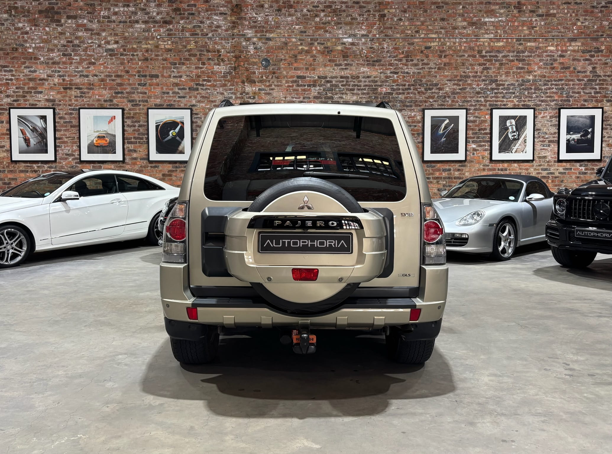 2014-Mitsubishi-Pajero-3-Door-3.2-DI-D-GLS- Autophoria-Fourways-5