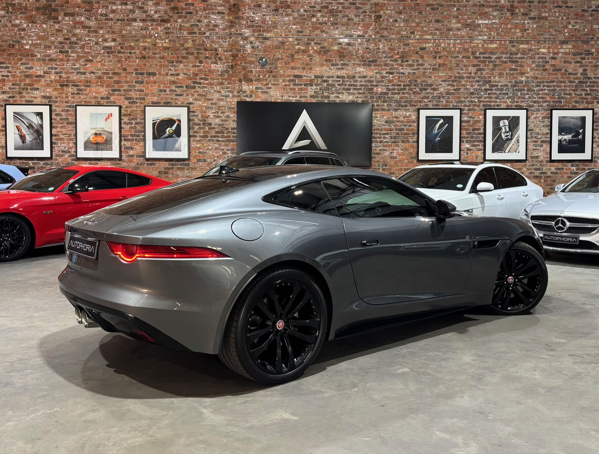 2017- Jaguar- F-Type-Coupe-250kW-R-Dynamic-Auto-Autophoria-Fourways- 4